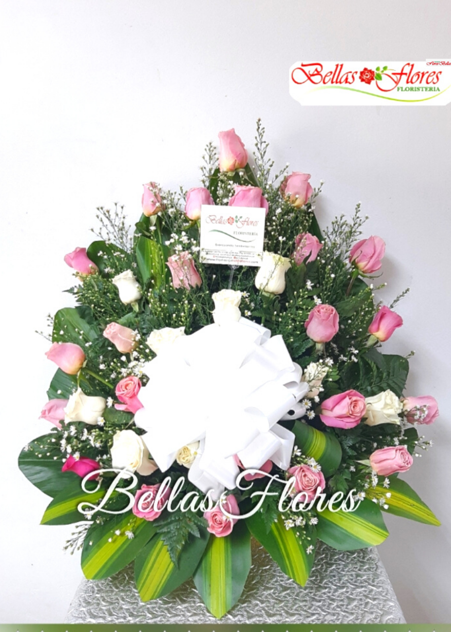 Funebre Abanico Rosas Blancas y Rosadas - Floristería Flores Bellas